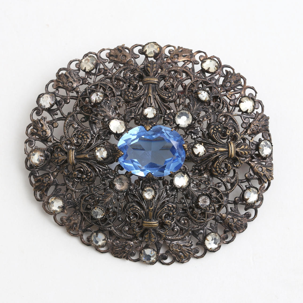 GOLD PLATED SILVER BROOCH with stones.
