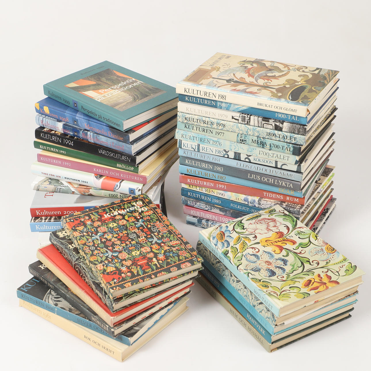 BÖCKER, 38 stycken, Kulturens temaböcker, 1961-2005.