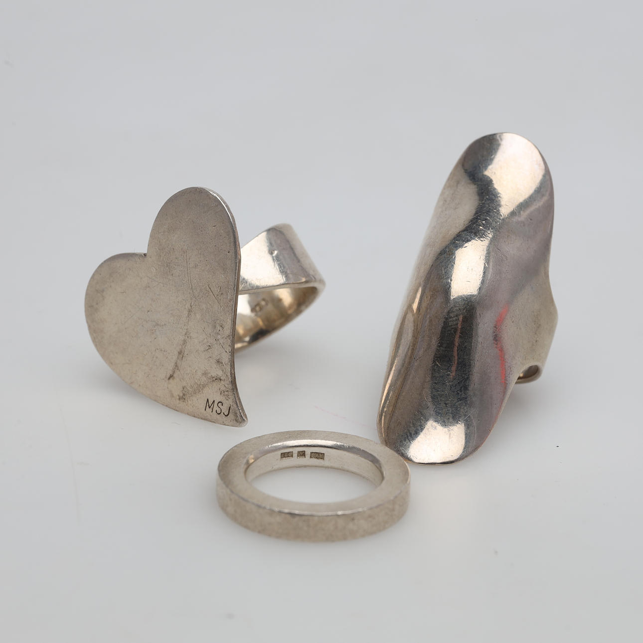 RINGS 3 pieces, silver, weight approx. 37 grams.