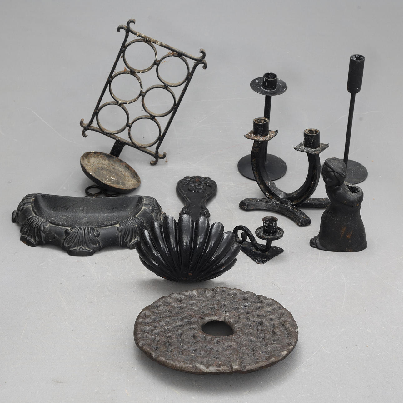 TOOLS, cast iron, 9 pieces.