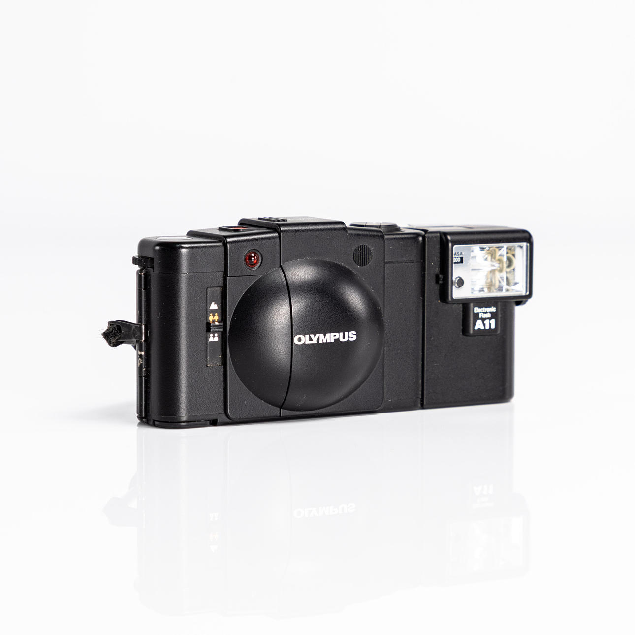 OLYMPUS. XA2, 80s, Japan.