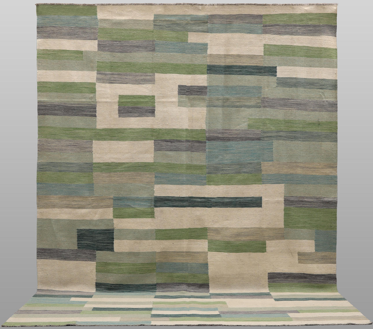 CARPET, “Kelim”, 349 x 241 cm.