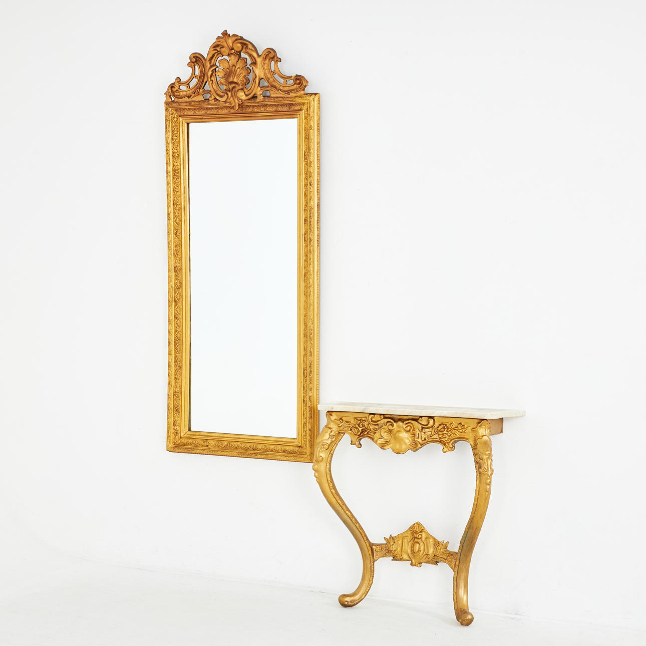 MIRROR, CONSOLE TABLE, 2 dlr, neo-rococo, bronzed, pastellage decor, table with marble top, 18/20th century.