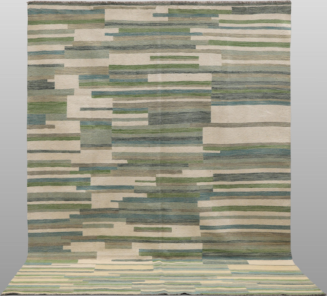 CARPET, “Kelim”, 289 x 197 cm.