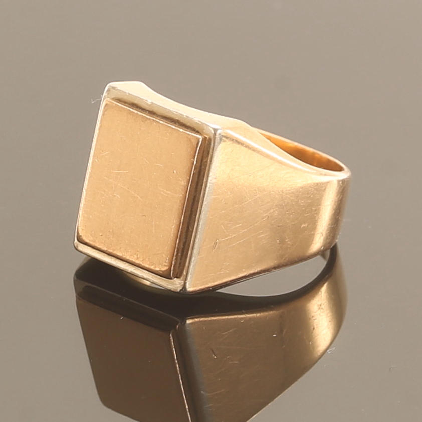 RING, 18k gold.