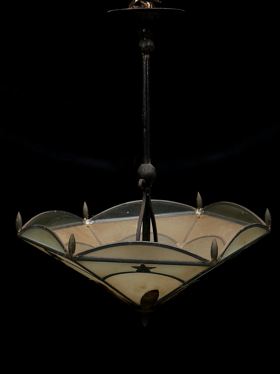 TAKLAMPA, 1900-talets första hälft.