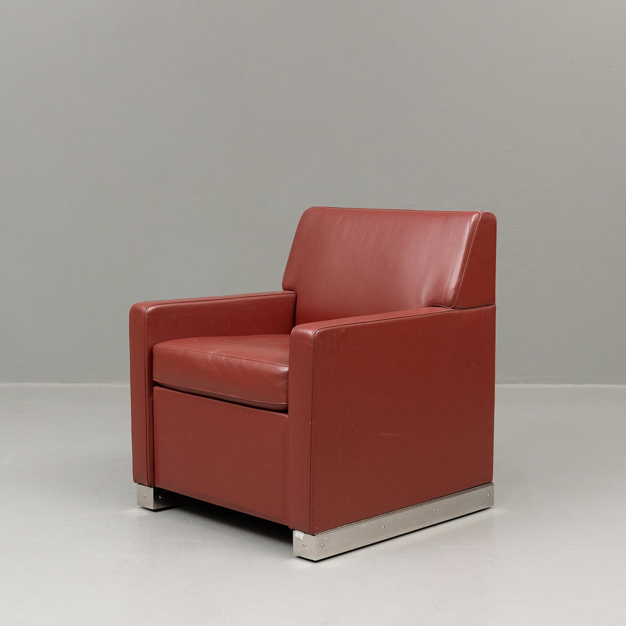FÅTÖLJ, rött läder, Cassina.
