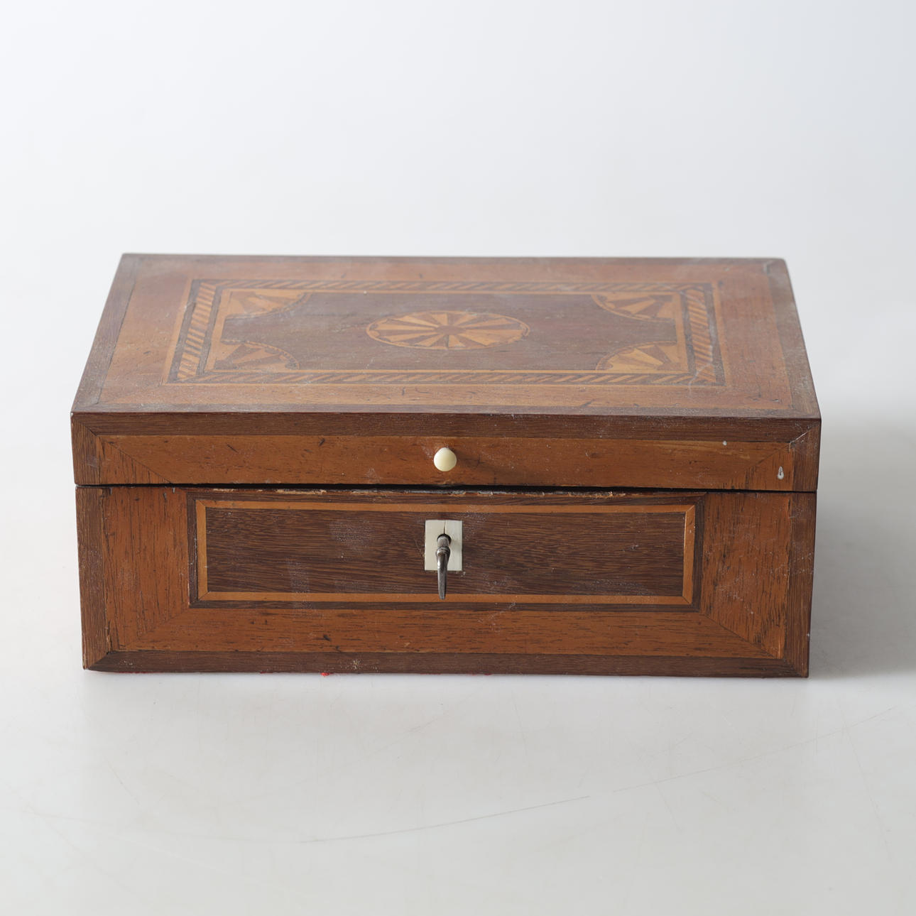 A 19th century intarsia SISKRIN.