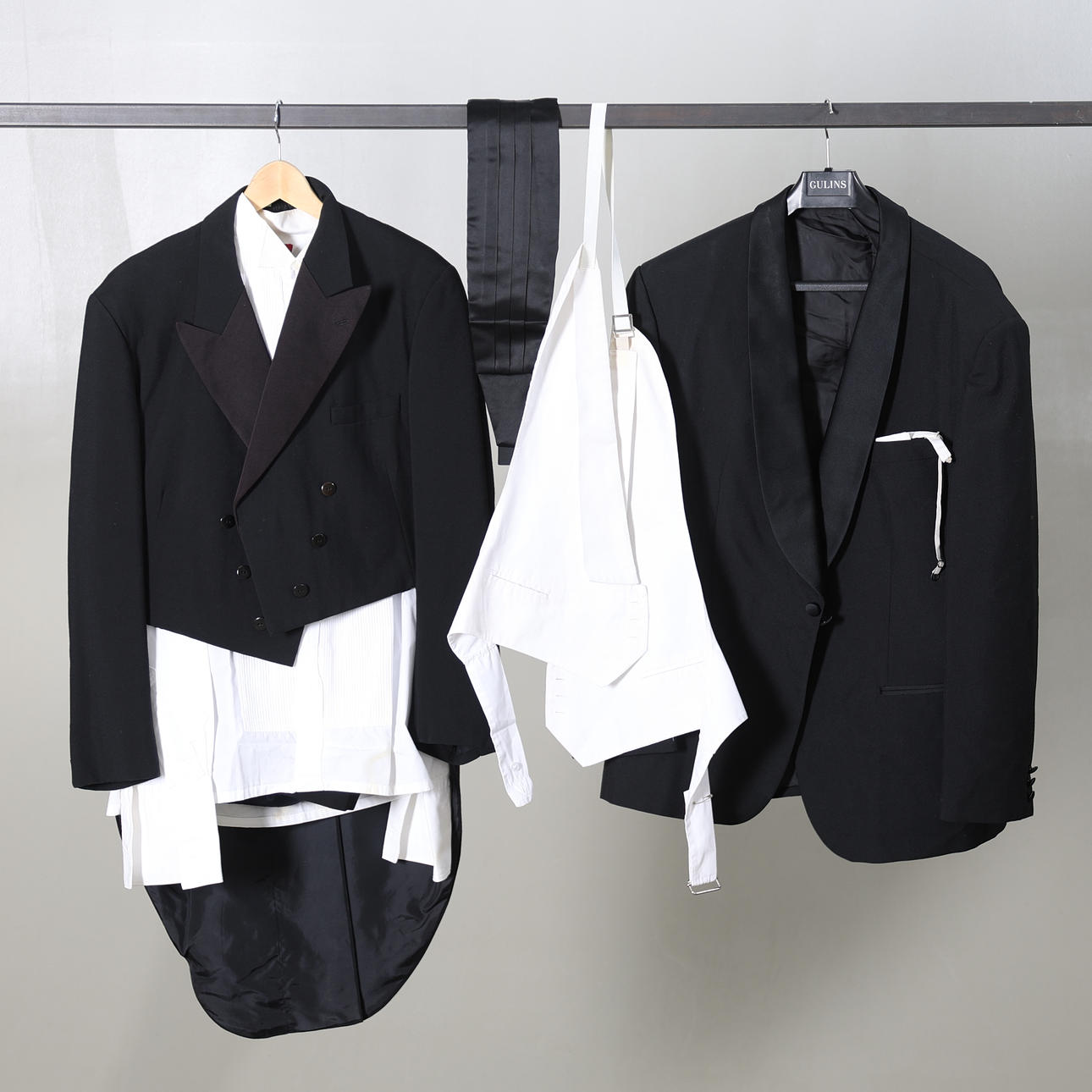 FRACK, 6 pieces, contemporary.