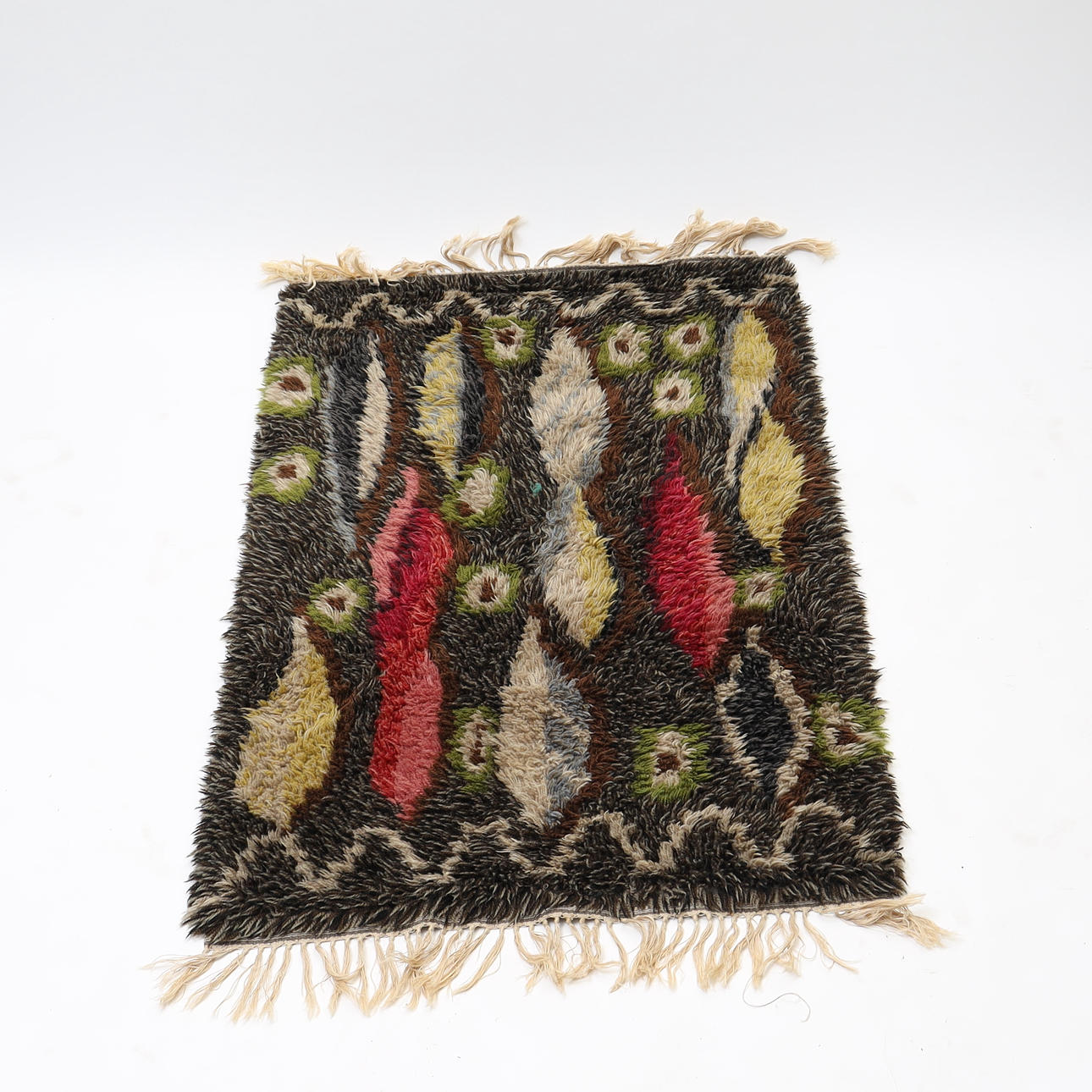 HANDKNOTTED RYAMATTA, 1960S-1970'S.