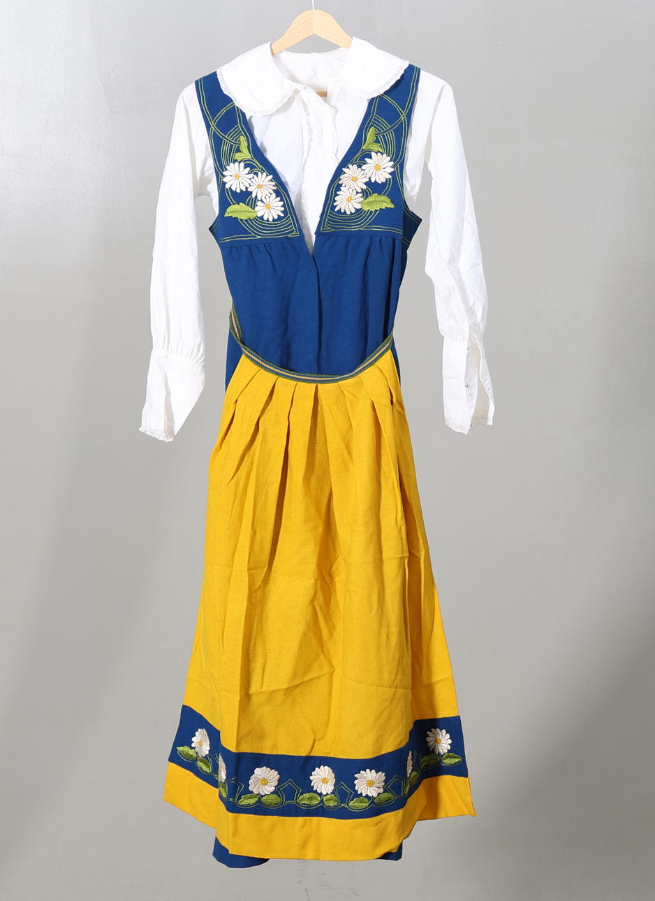 FOLKDRÄKT, "Sverigedräkten", 1900-/2000-tal.