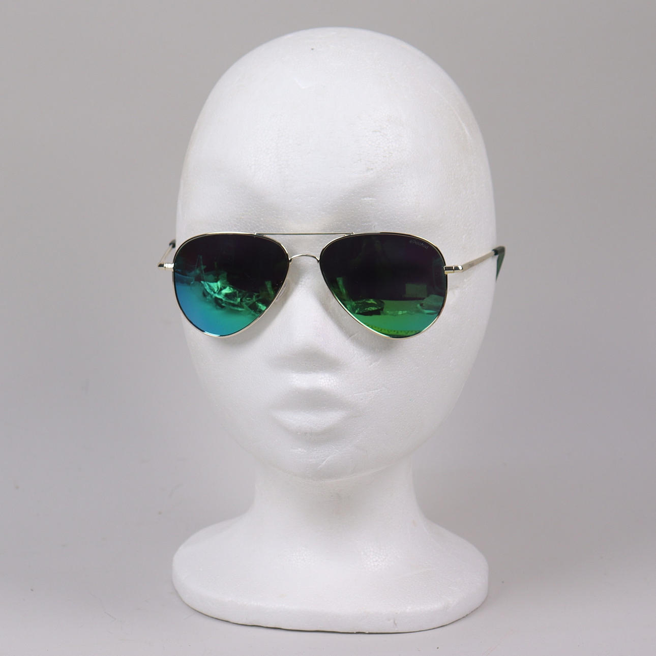 SUNGLASSES, Polaroid.