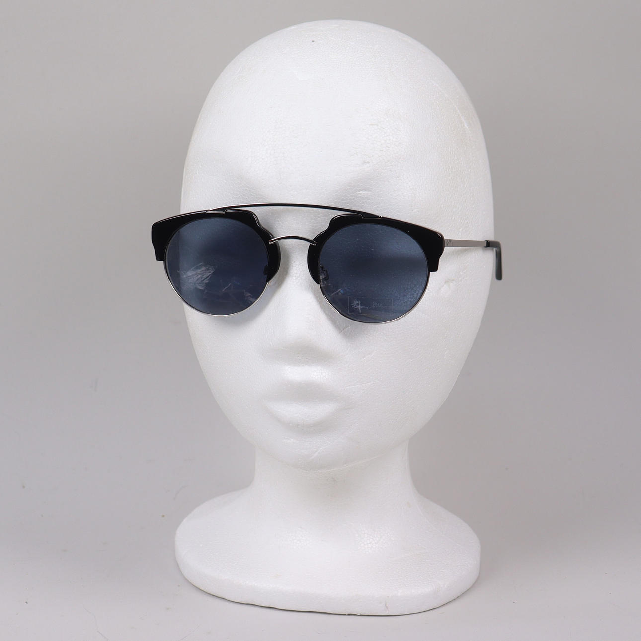 SUNGLASSES, Efva Attling, “Lets go to Cannes”.