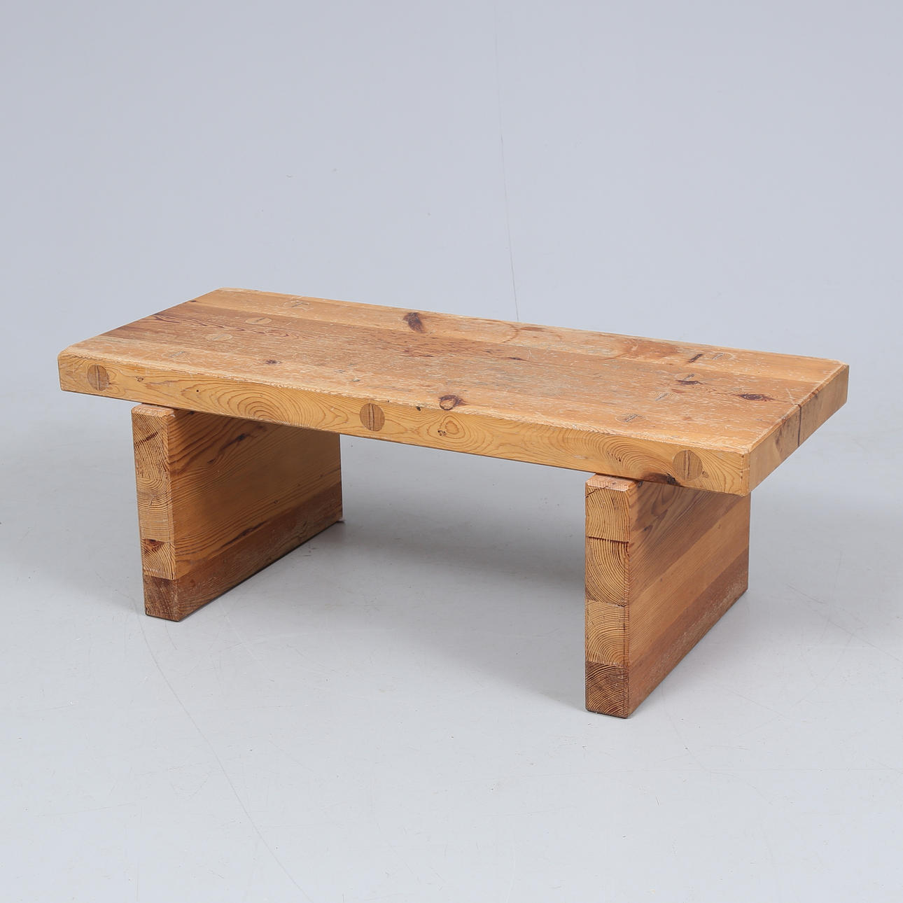 ROLAND WILHELMSSON. Bench, “Bamse”, signed, Ågesta, dated -72.