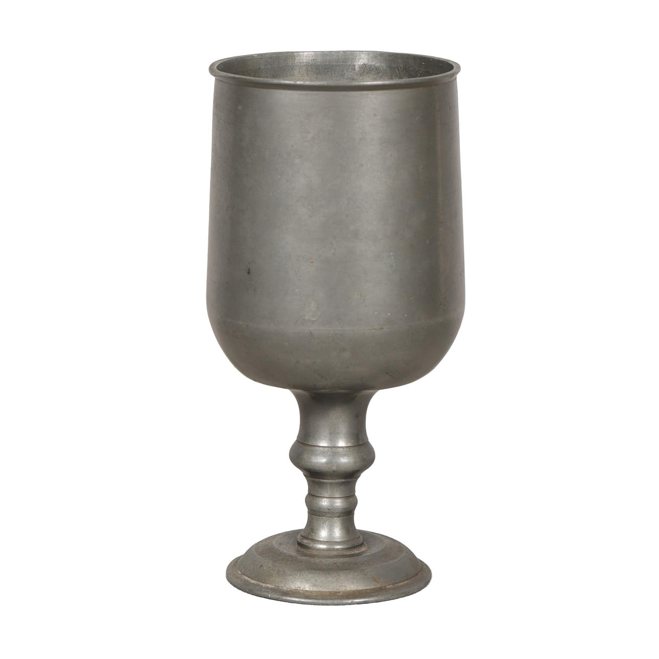 A 19TH CENTURY PEWTER CHALICE.