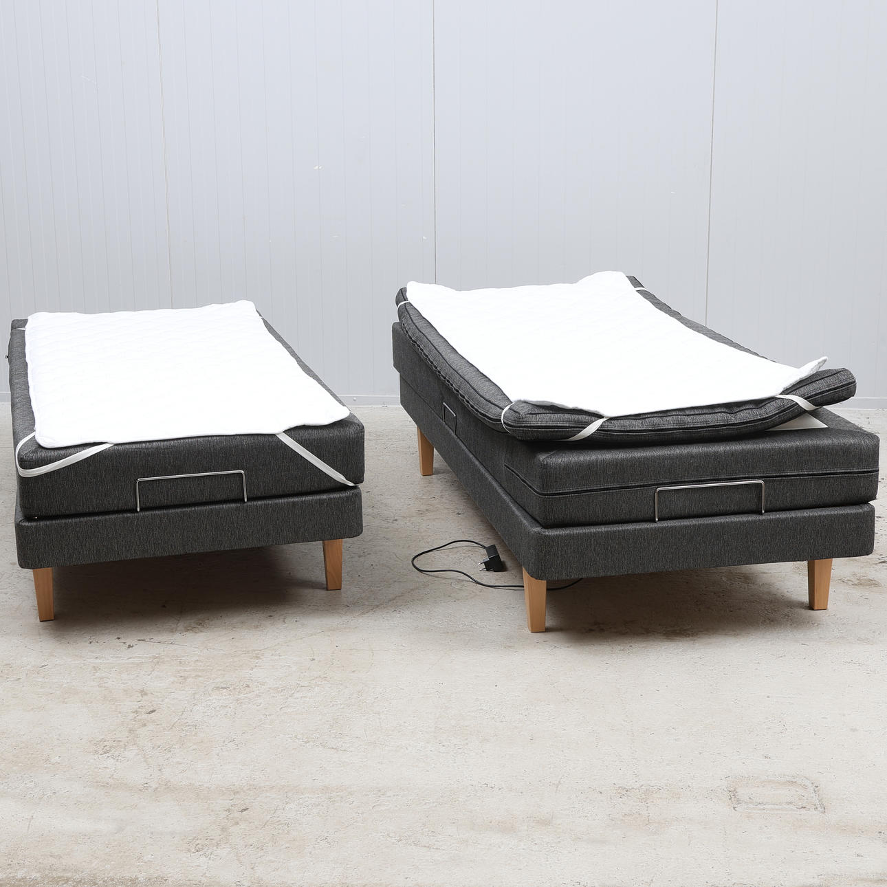 BEDS, a pair, electric, Linak.