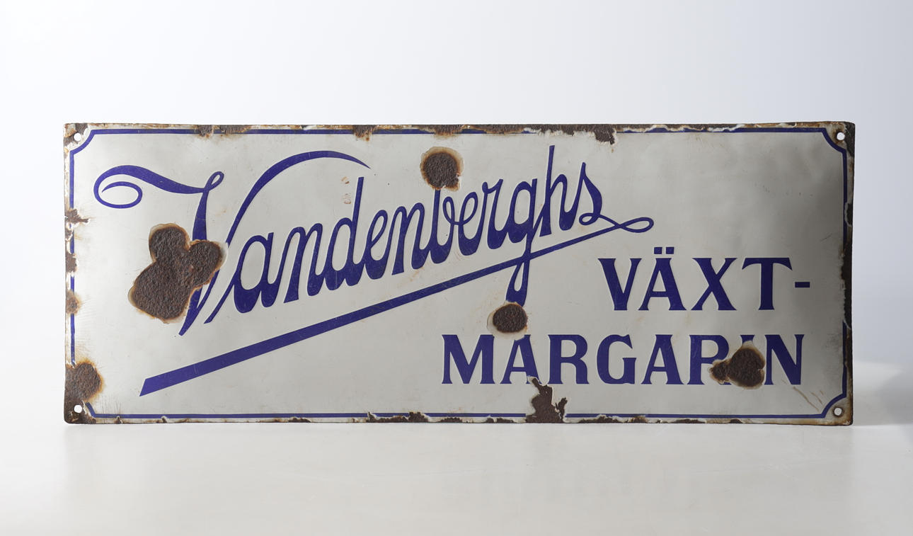 ENAMEL SIGN. “Vandenberg” 20th century.
