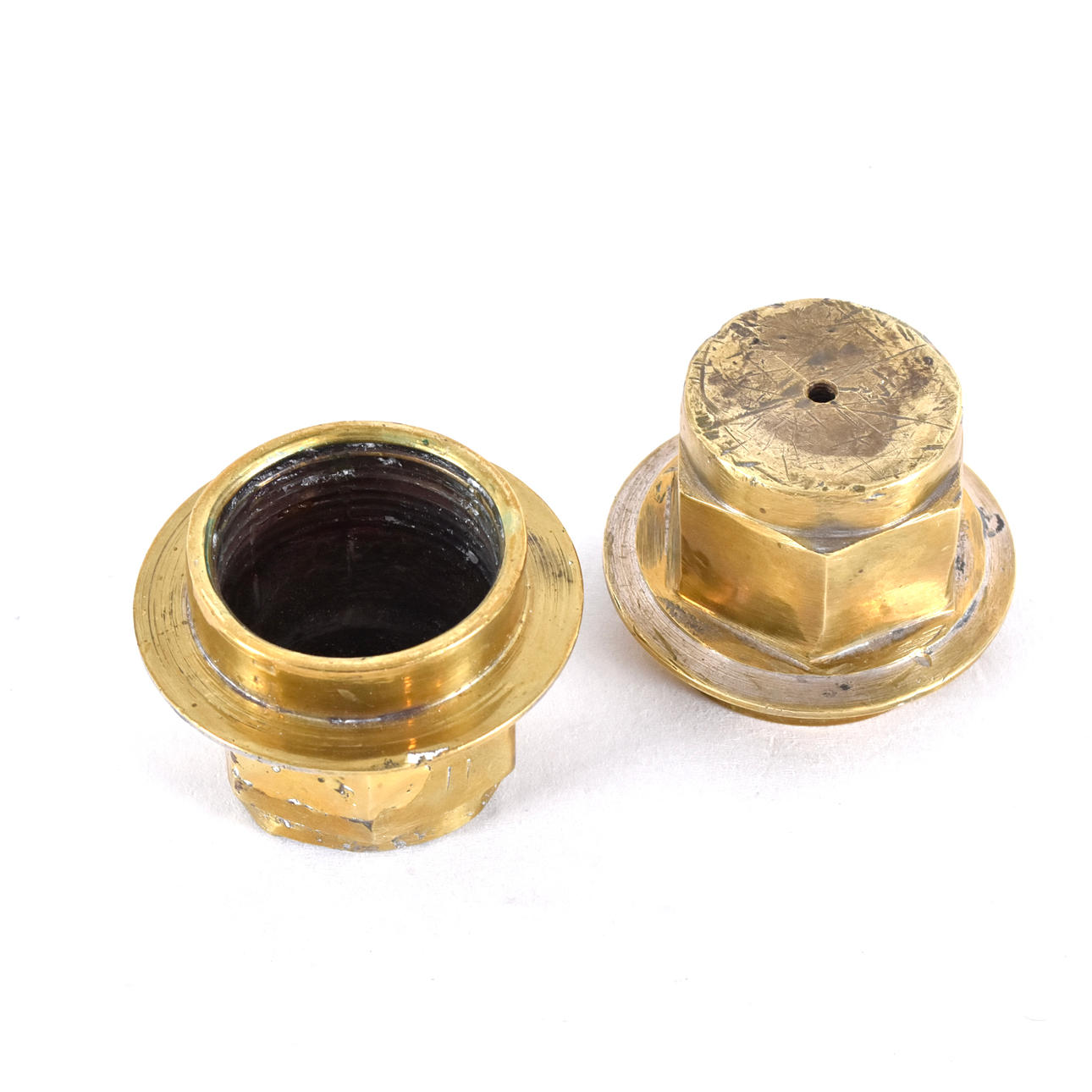 WHEEL NUTS for T-Ford, 1 pair, brass.