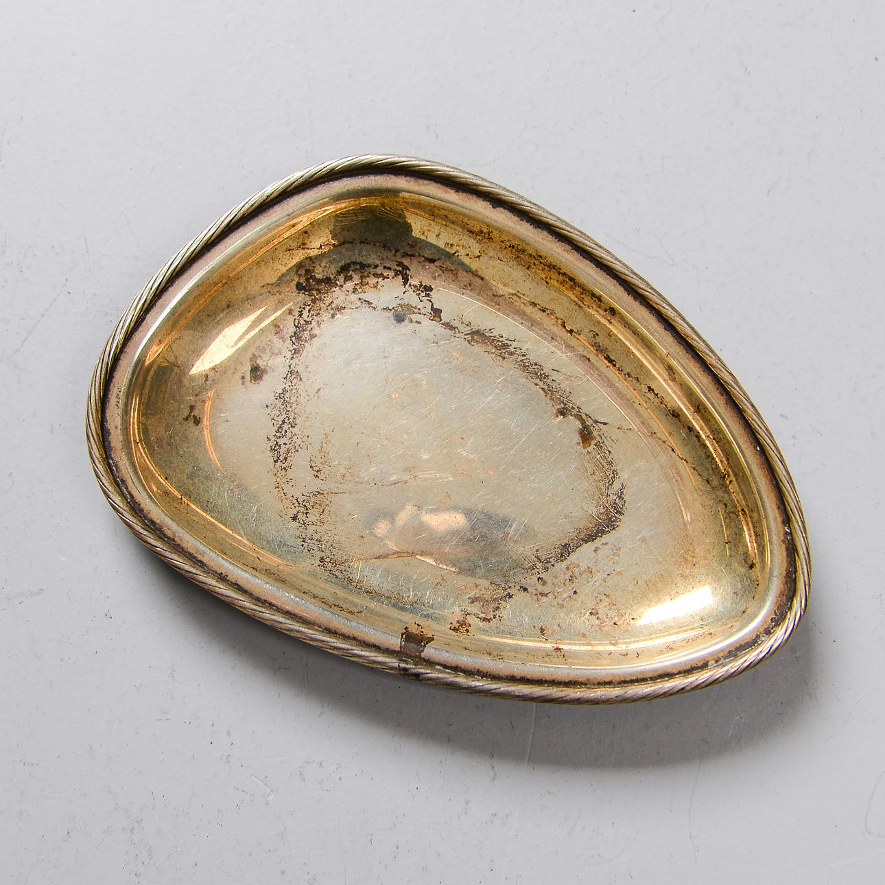 SMALL BARREL, sterling silver.