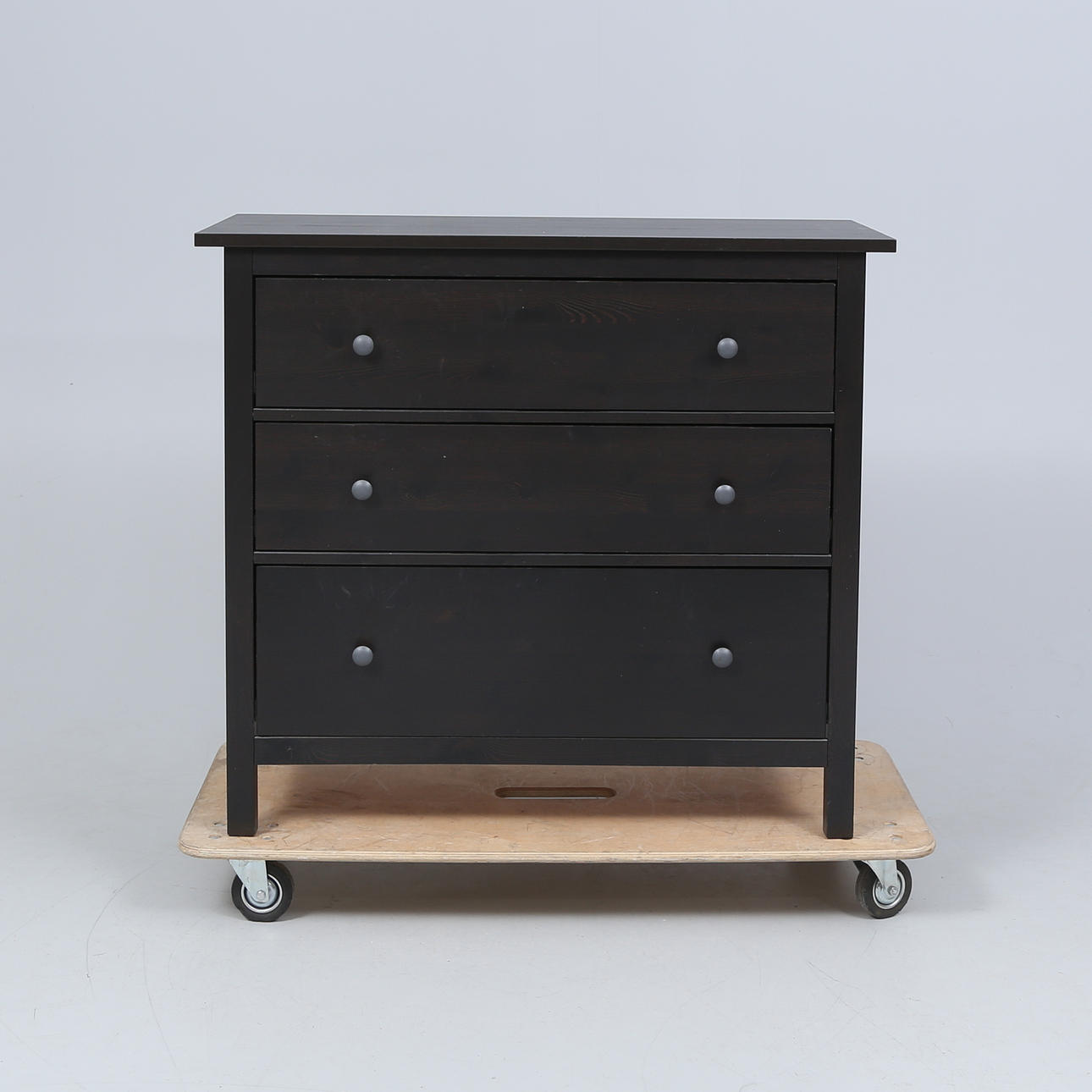 BYRÅ, "Hemnes", Ikea, samtida.