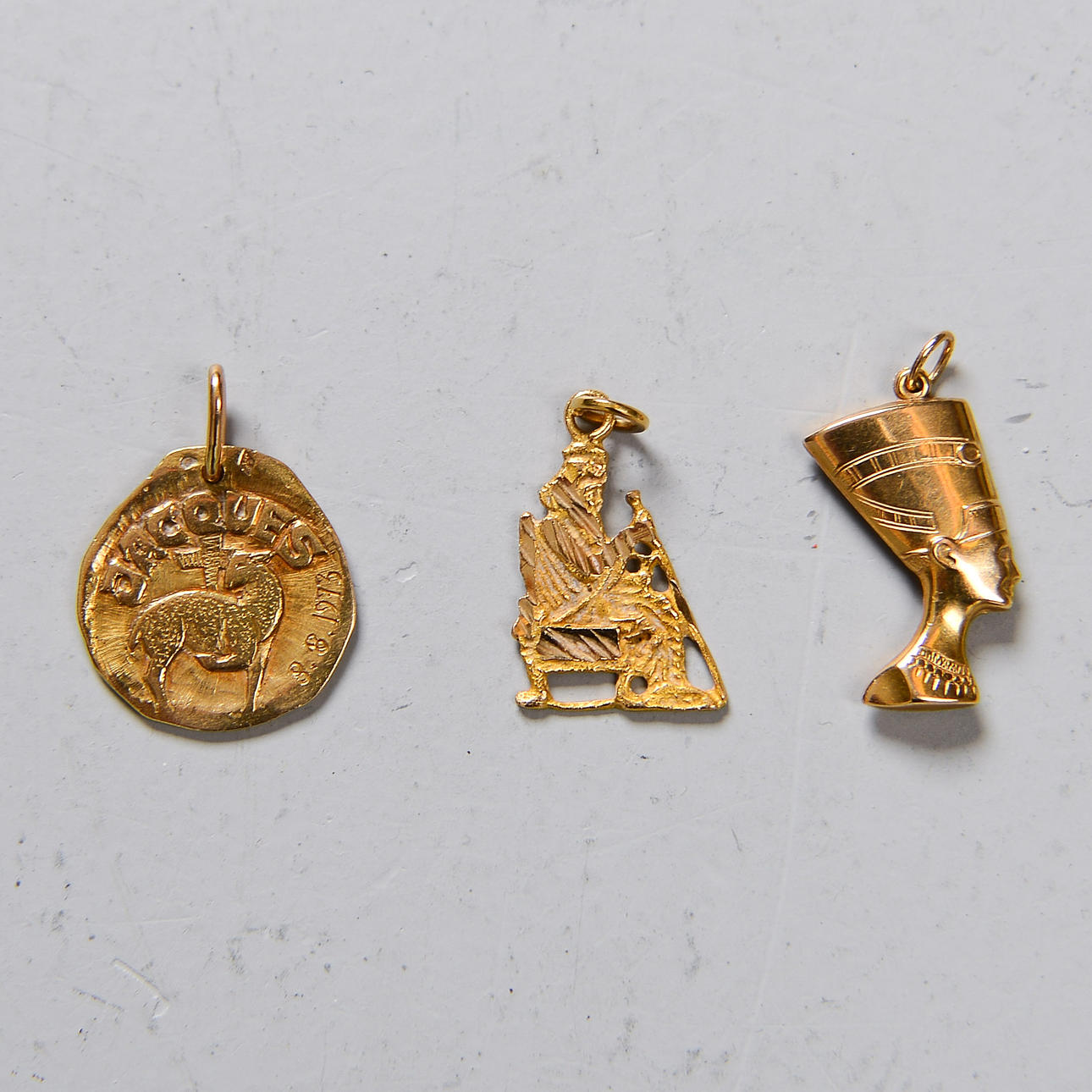 CHARMS, 3 pcs, 18K gold.