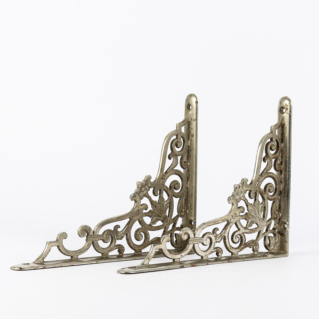 CONSOLES cast metal.