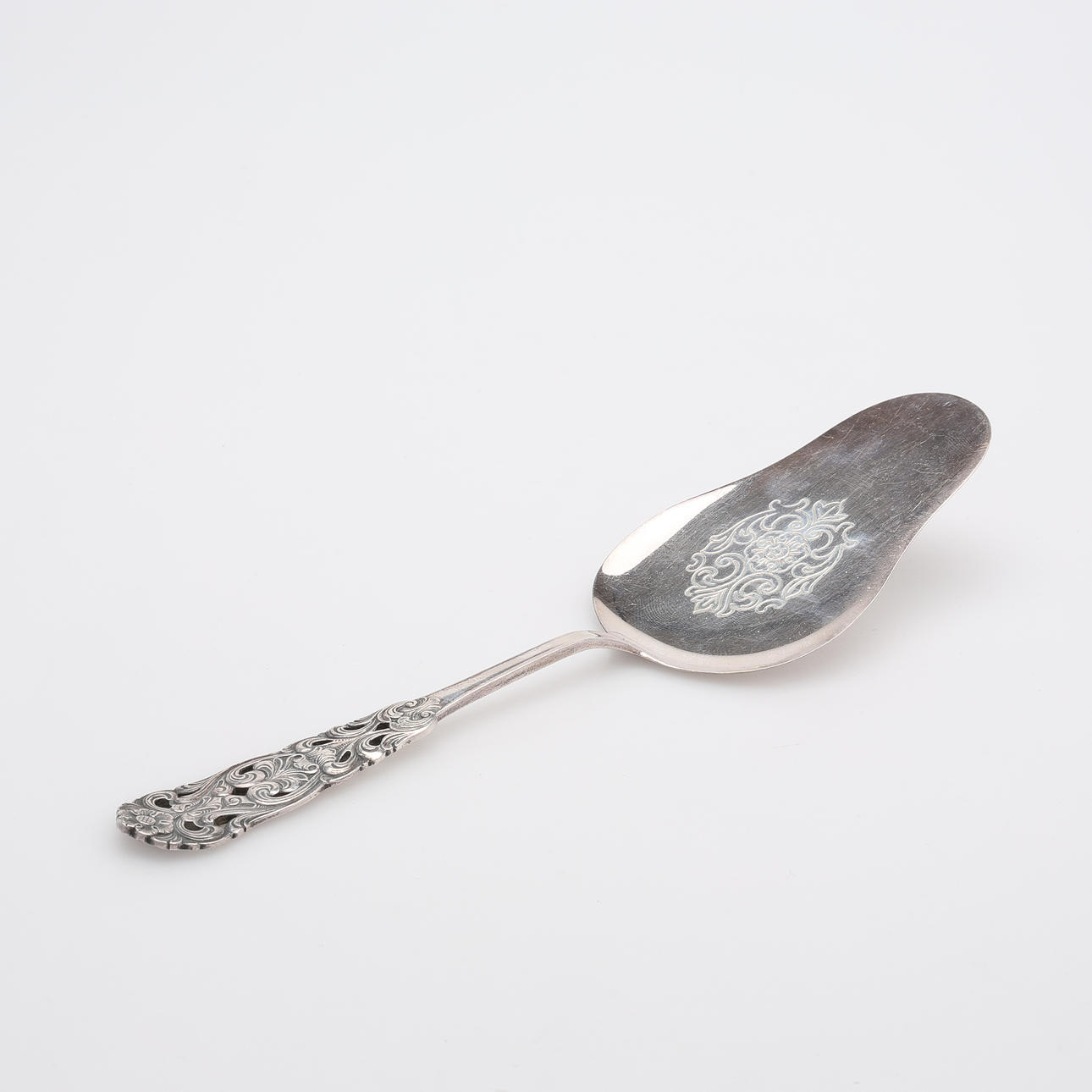 CAKE SPADE, silver, Norway, 53,8 g.