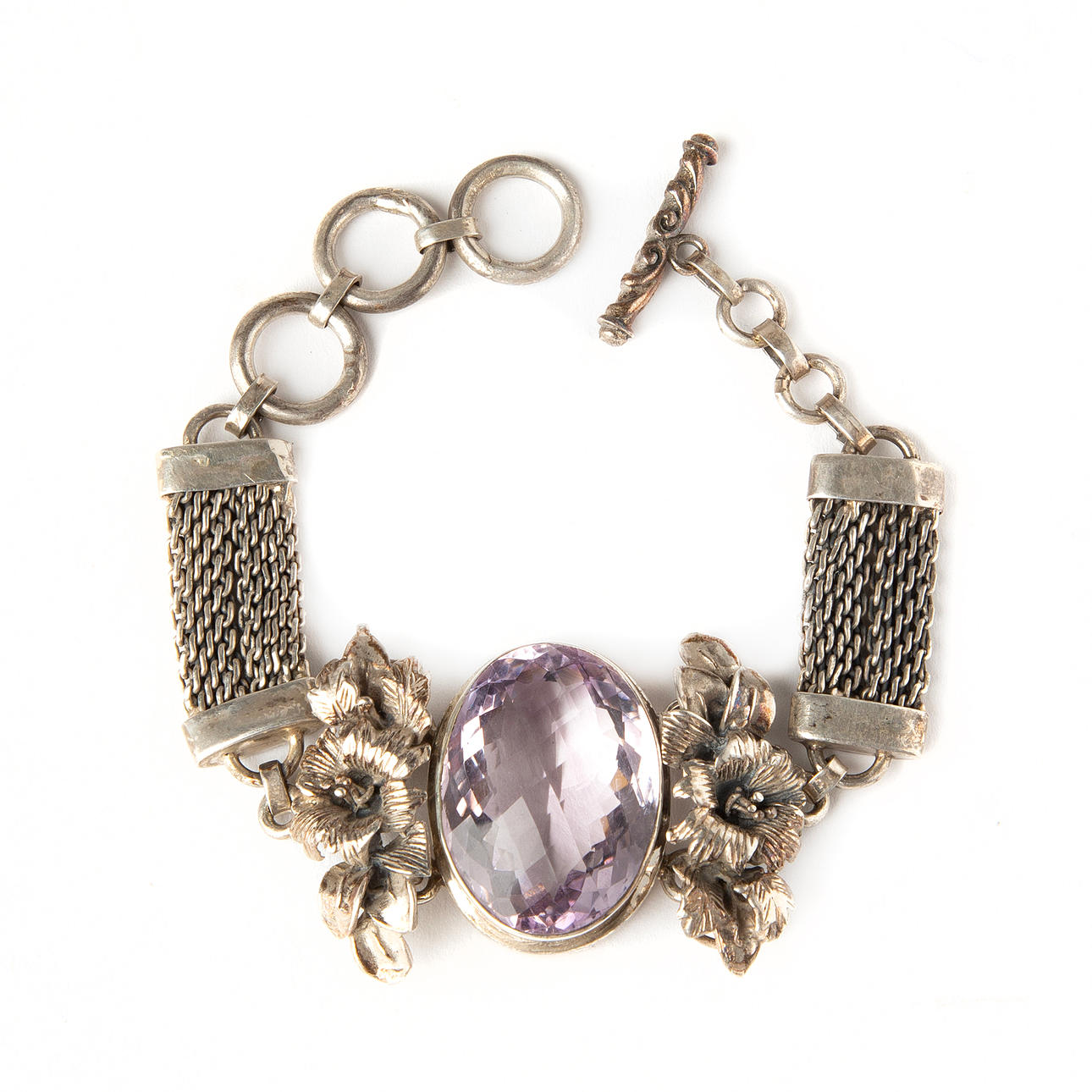 BRACELET, silver with faceted amethyst.