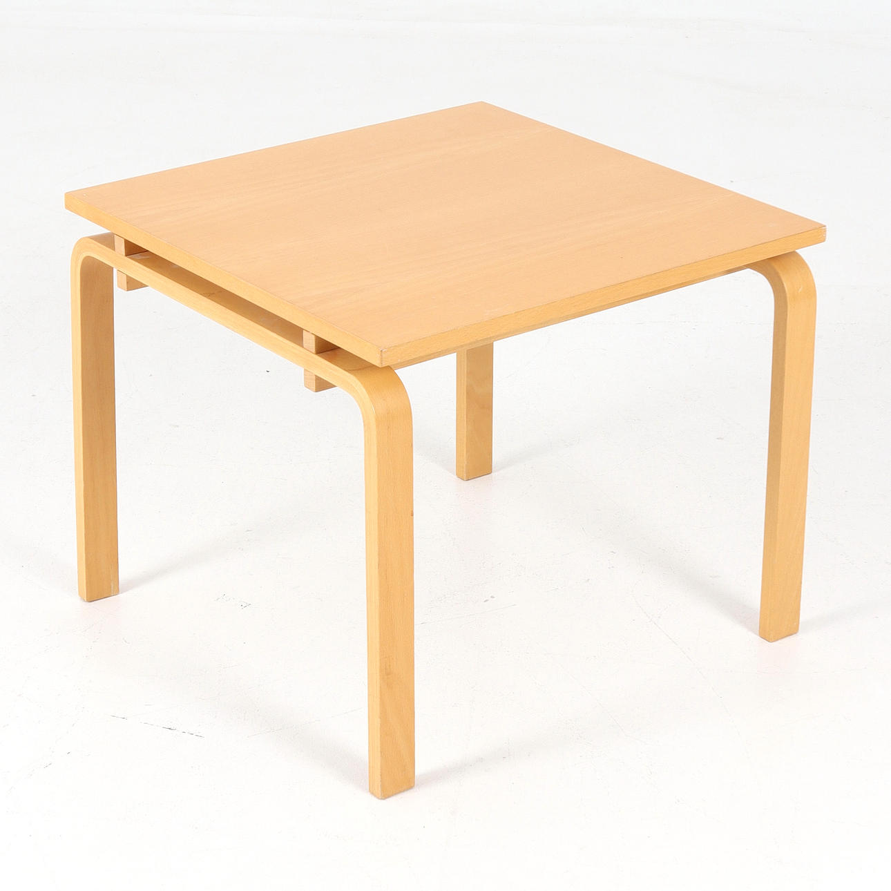 SIDOBORD, björk, 1900-talets senare del.