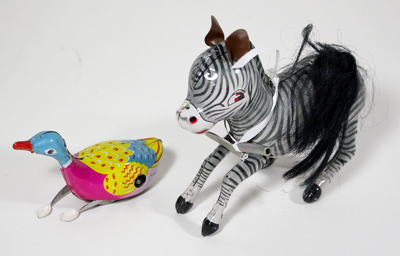 LEKSAKSDJUR, 2 st. mekaniska, 1960-talet, Kina.