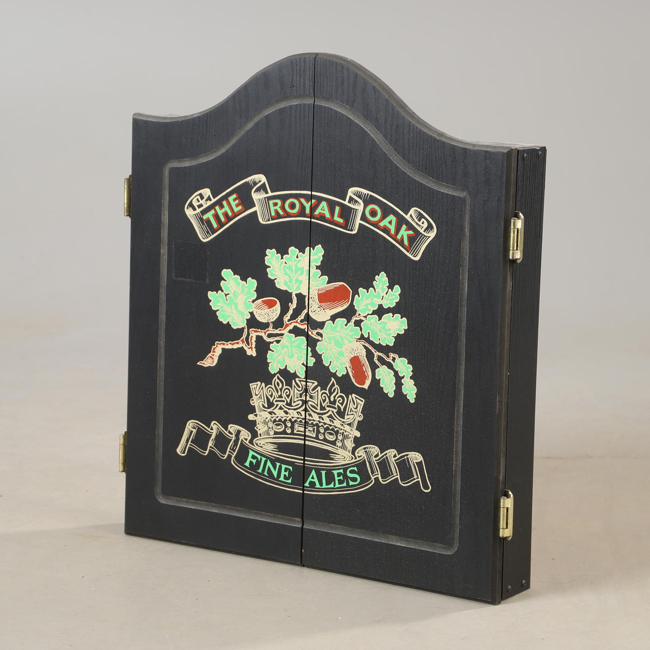 DARTSKÅP, "The royal oak", England.