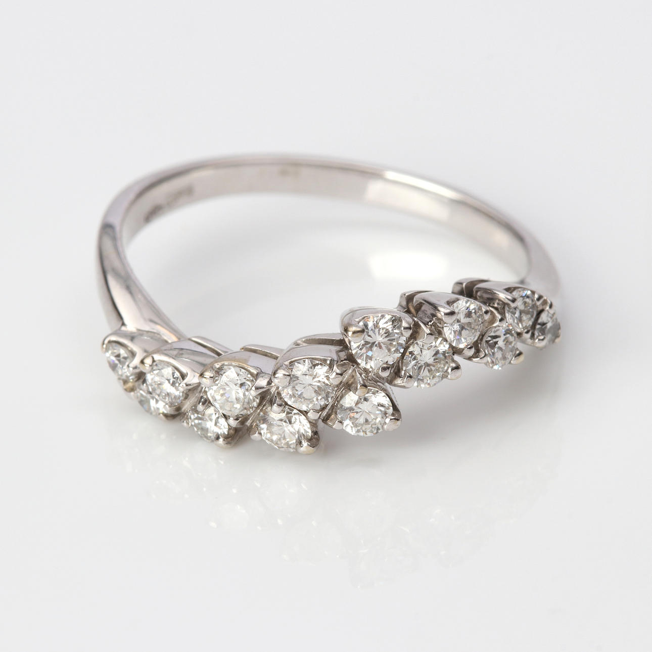 DIAMOND RING 18K, approx. 0.75 ct.