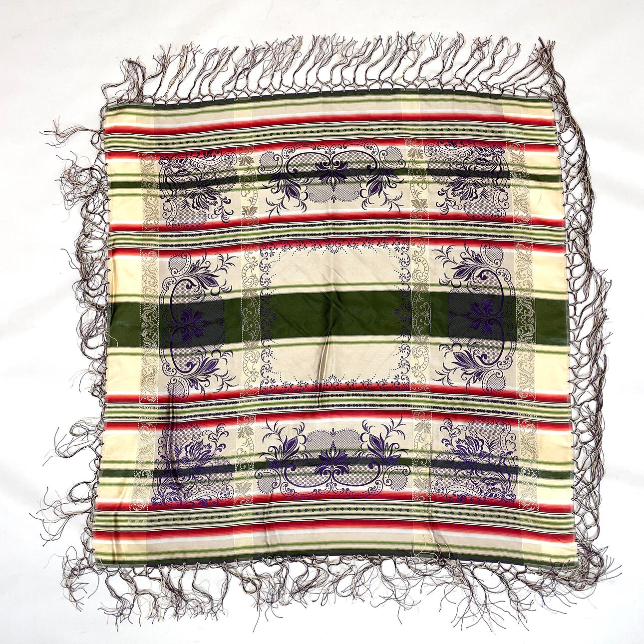 SIDENSJAL/SIDENKLÄDE, 1900-talets andra hälft.