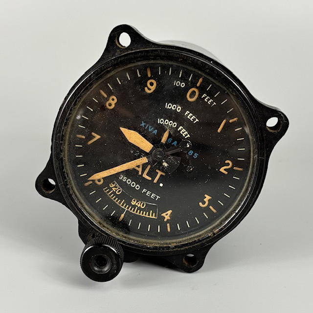 WW2 RAF SPITFIRE ALTIMETER.
