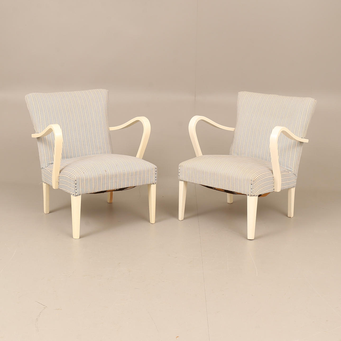 FÅTÖLJER, 2 stycken, 1900-tal.