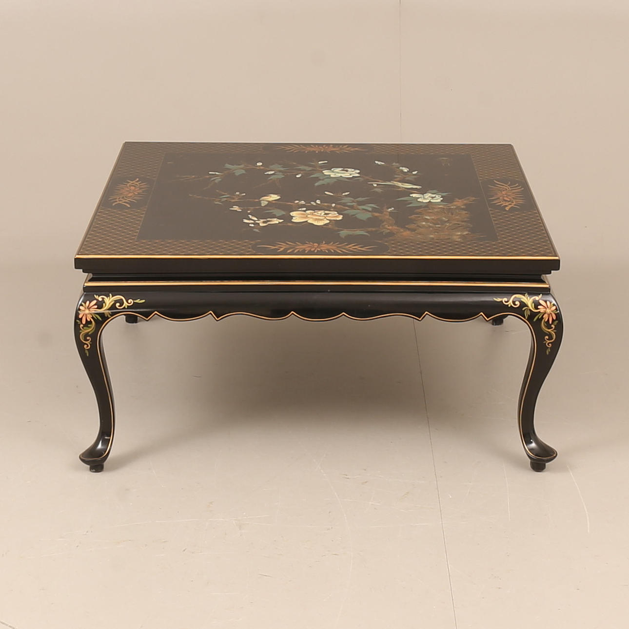 COFFEE TABLE, lacquer work, oriental.