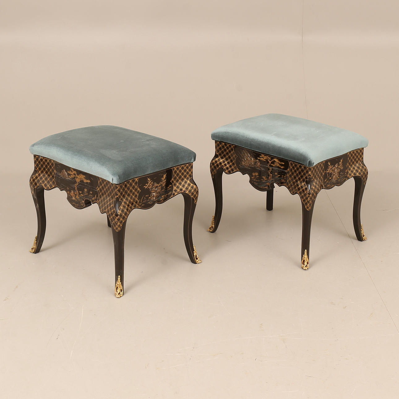 PALLETS, 2 pieces, lacquer work, oriental.