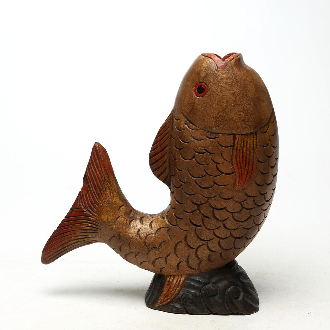 OKÄND KONSTNÄR. FISH, wood, unsigned.