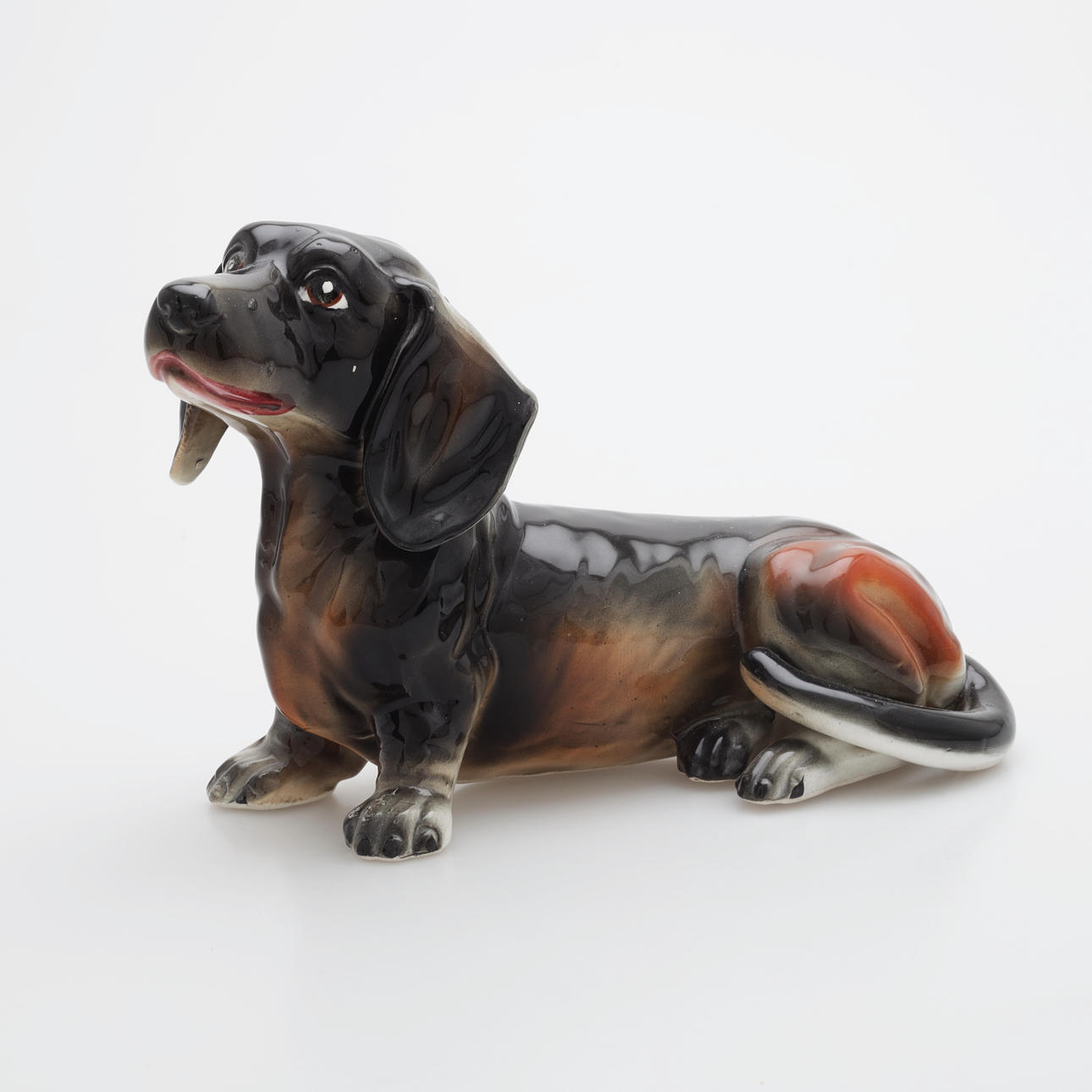 FIGURINE, dachshund, plaster.