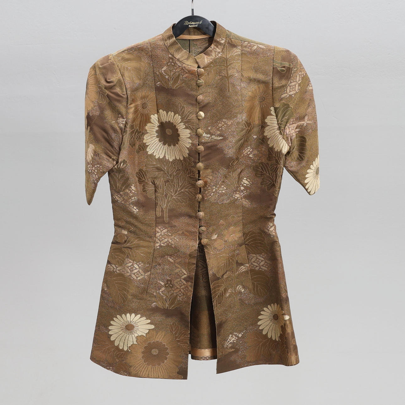 JACKET. Mandarin Chinese silk fabric, 1930s.