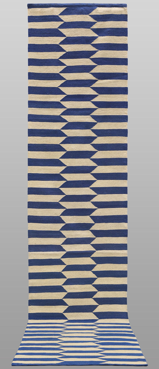 CARPET, “Kelim”, gallery, 394 x 82 cm.