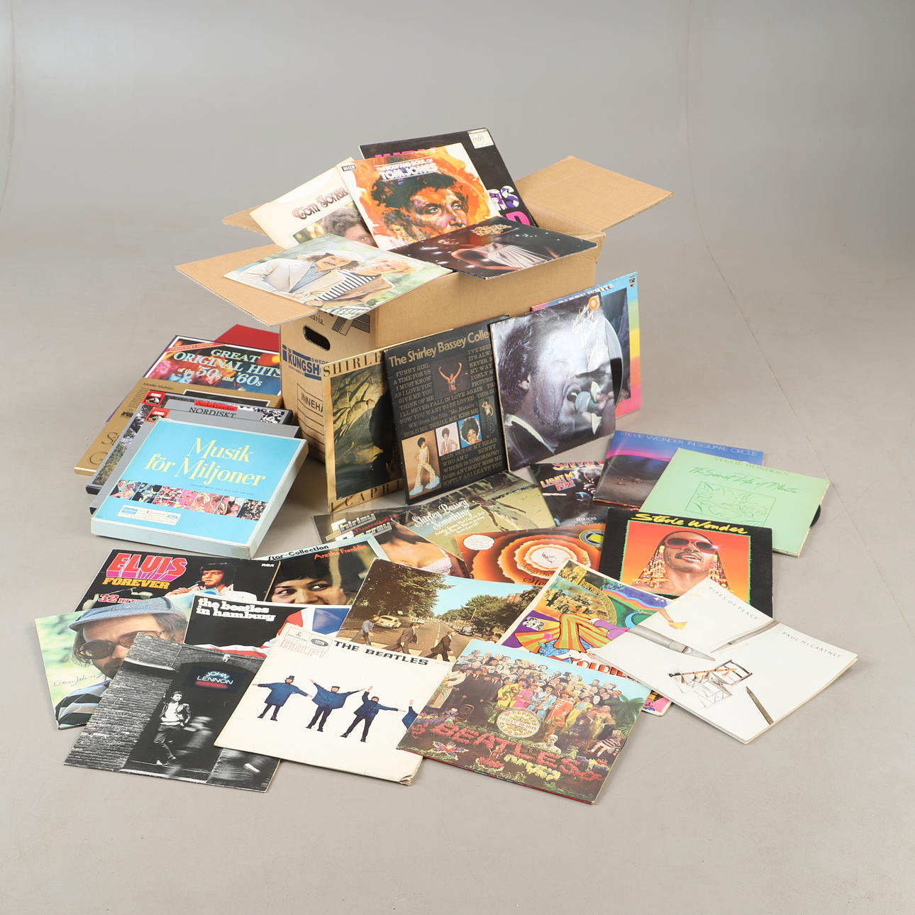 LPs, about 137 pieces.