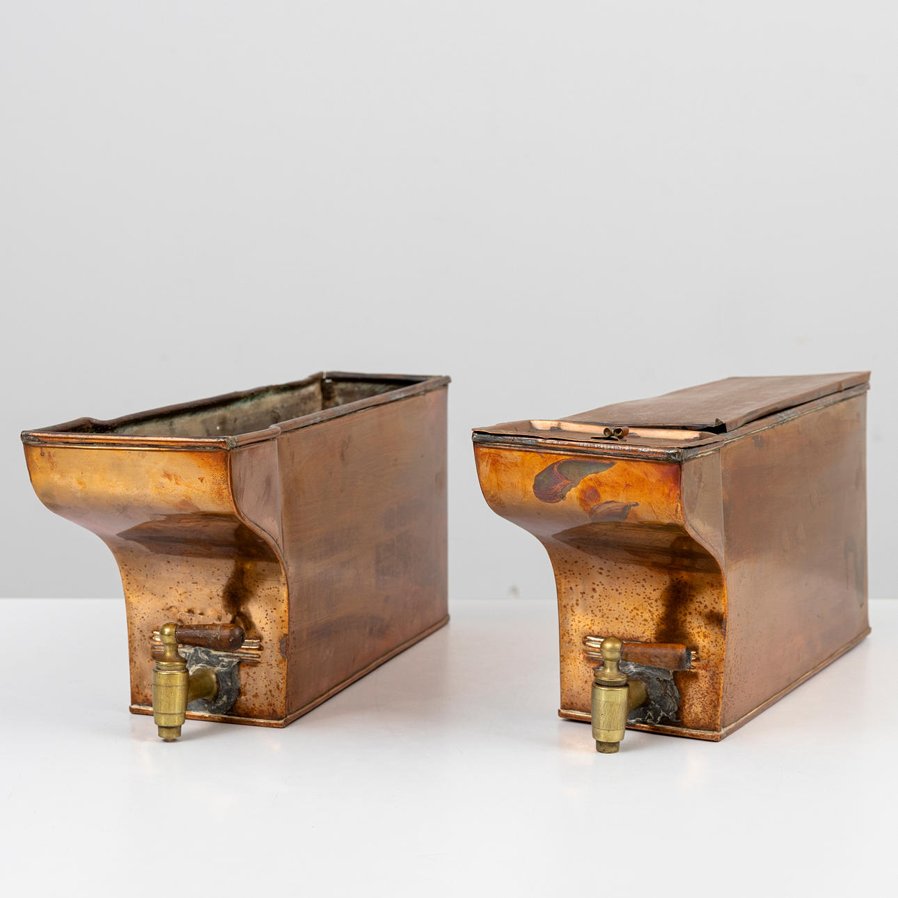 WATER TANKS, 2 pcs, with tap, cups.