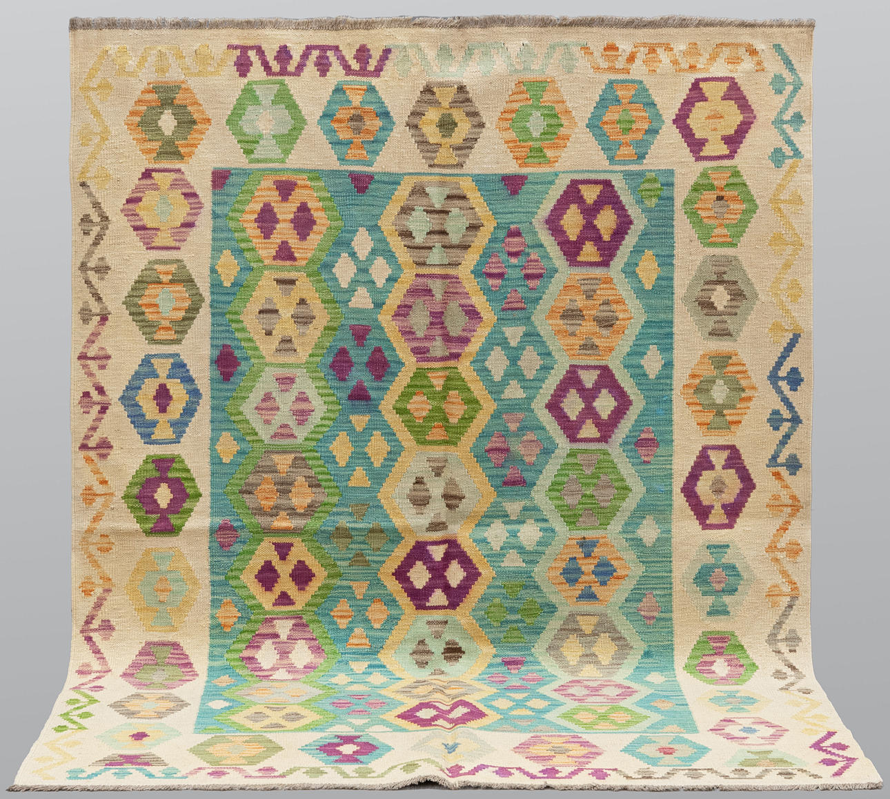 CARPET, “Kelim”, 200 x 150 cm.