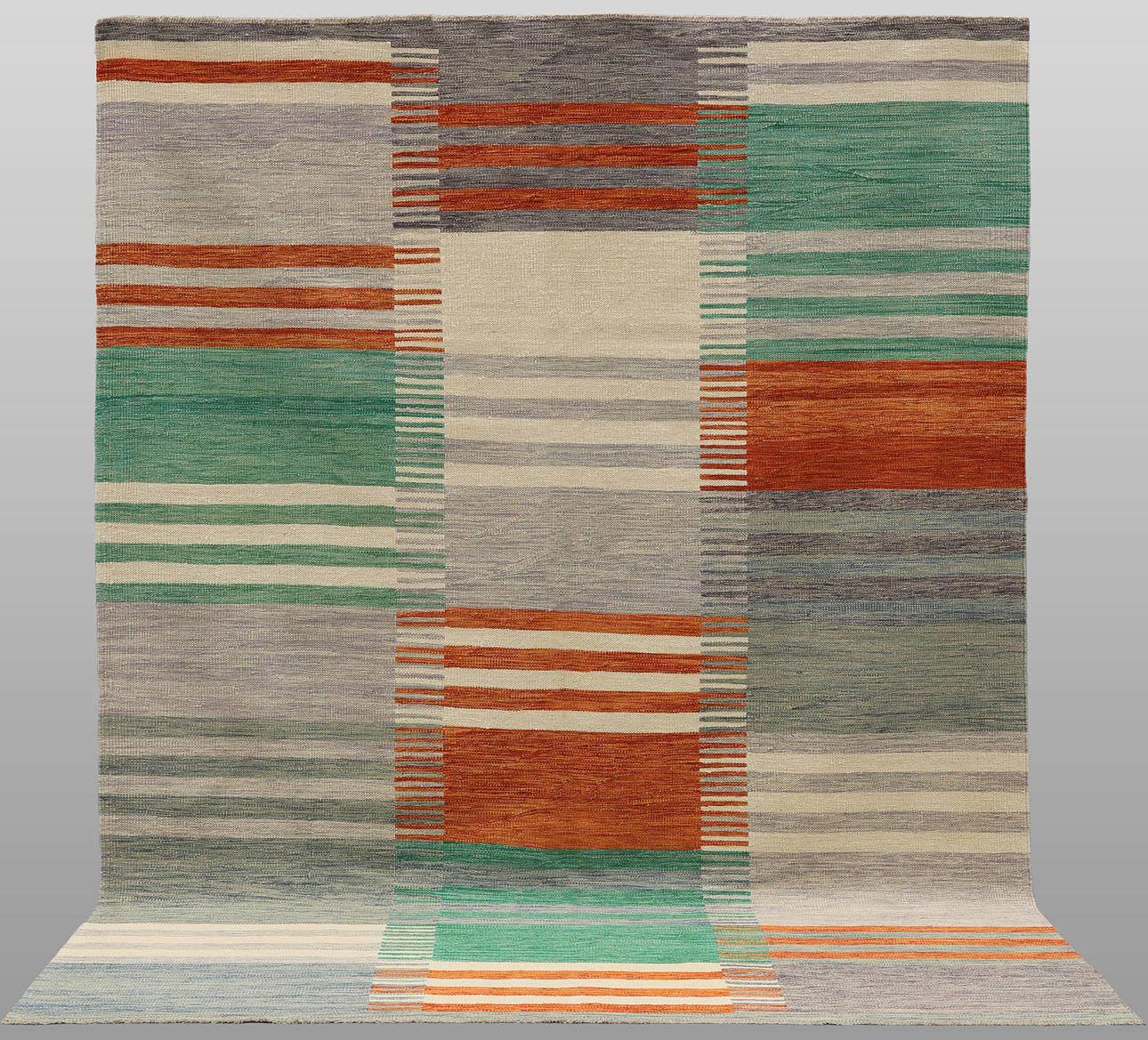 CARPET, “Kelim”, 293 x 204 cm.