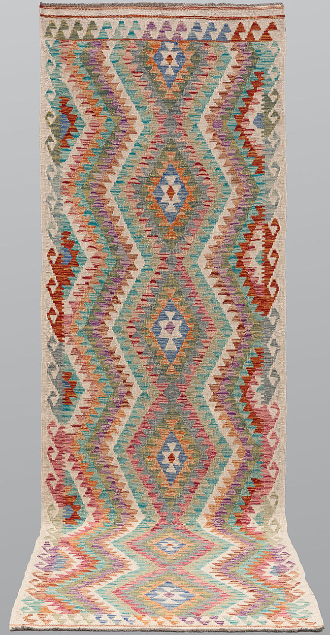 CARPET, “Kelim”, gallery, 303 x 94 cm.