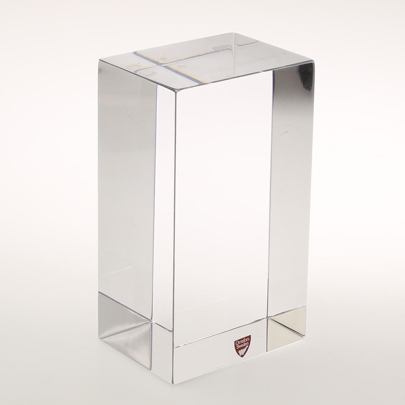 JAN JOHANSSON. Glasblock / Skulptur, klarglas, signerad JJ, Orrefors 4601-13.