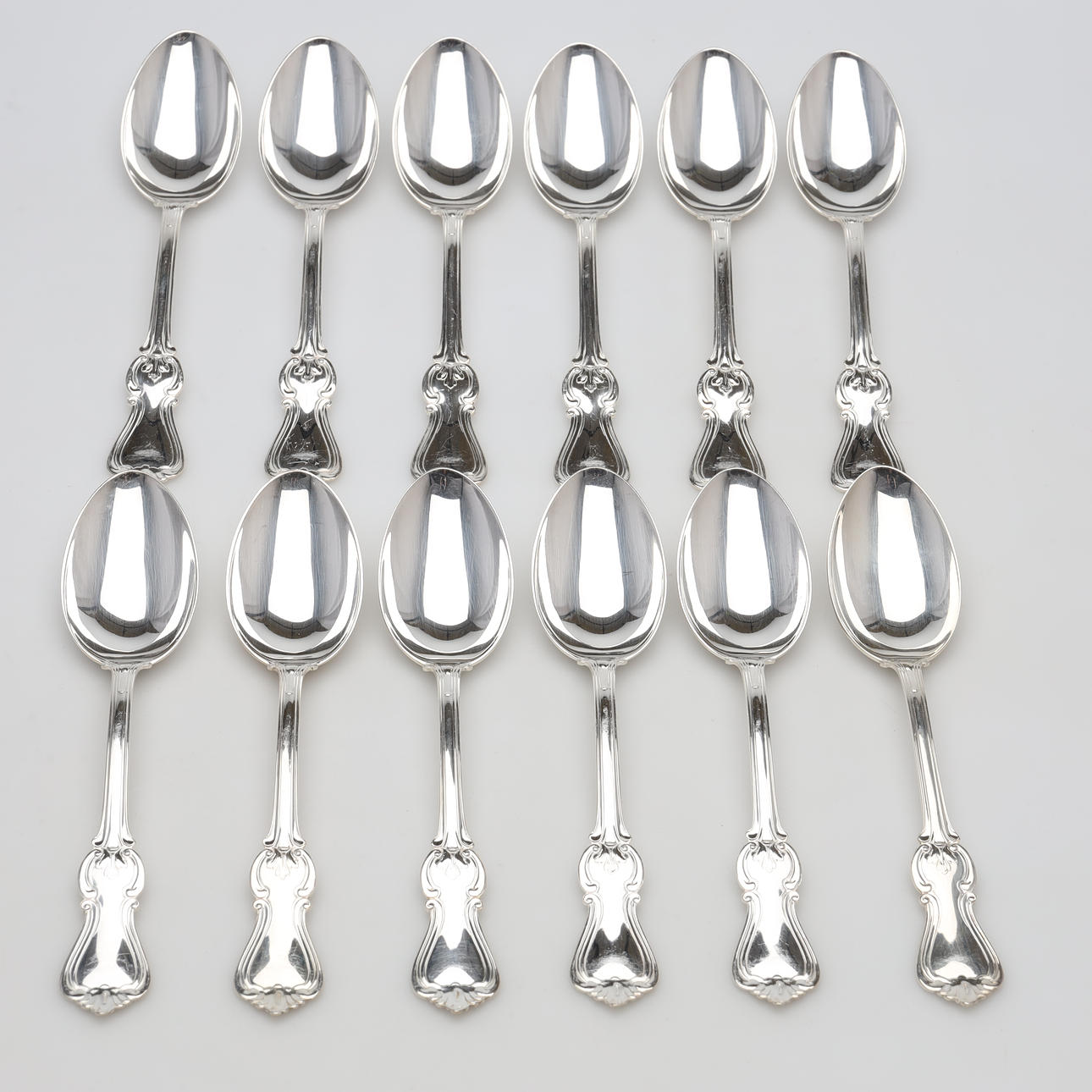 SPOONS, 12 pieces, silver, weight approx. 567 grams.