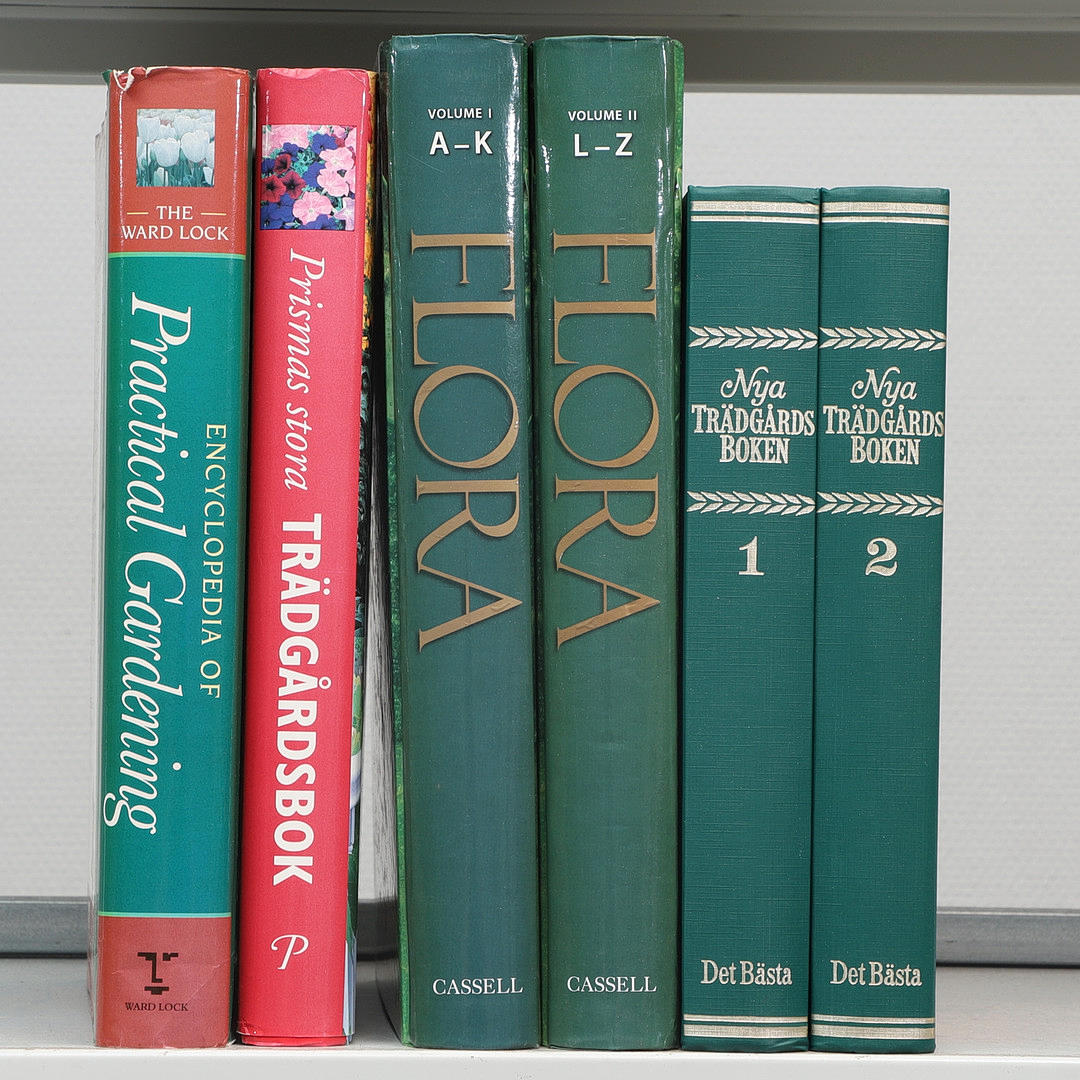 TRÄDGÅRDSBÖCKER, 6 st, svenska & engelska, 1900-tal.
