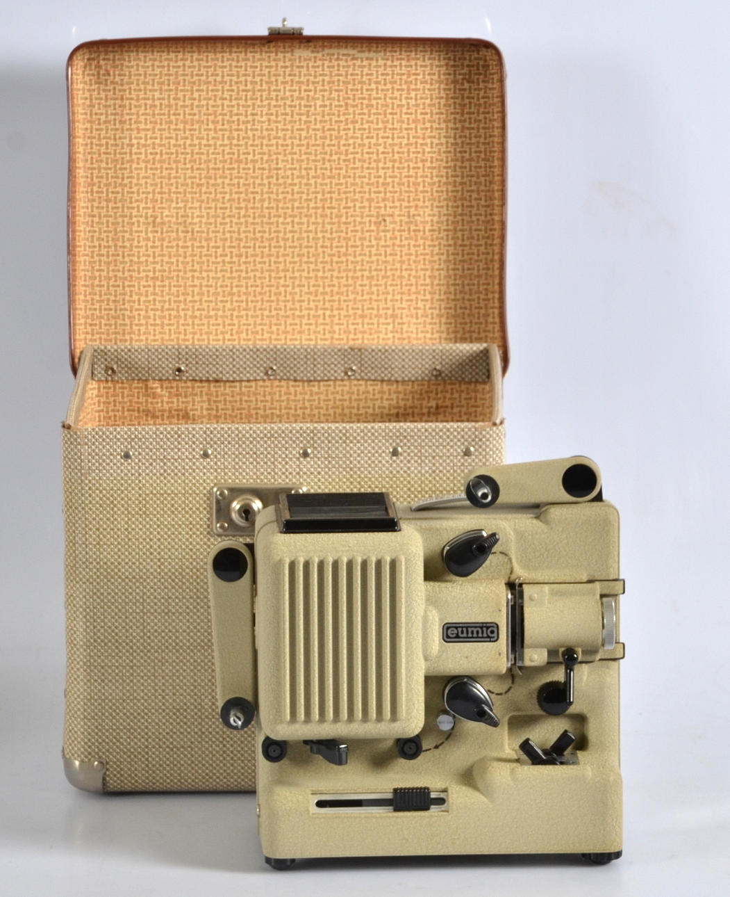 PROJEKTOR,super 8, Eumig P8, Nr 733602.